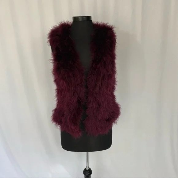 CLUB Monaco Purple Feathered Vest in Size Medium - Picture 2 of 3
